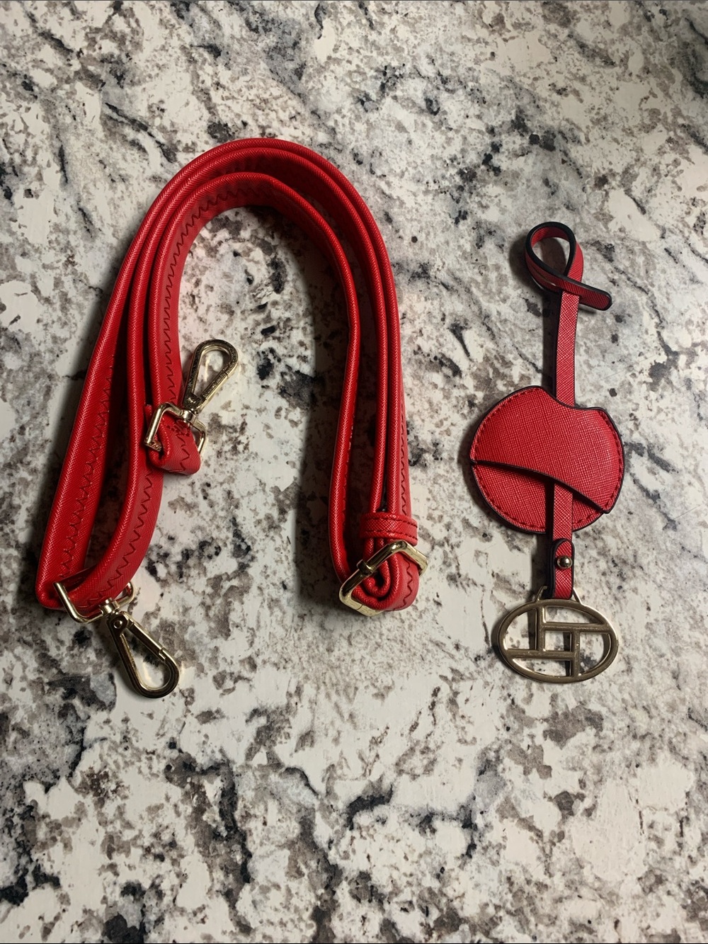 LMT: Red Adjustable Crossbody Strap with Gold Hardware and Matching Bag Charm - Picture 3 of 11